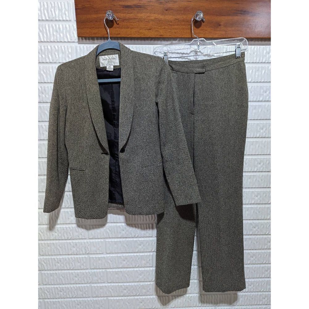 Jones New York Women's Black and Cream Single Breasted Polyester Pant Suit Sz 2P